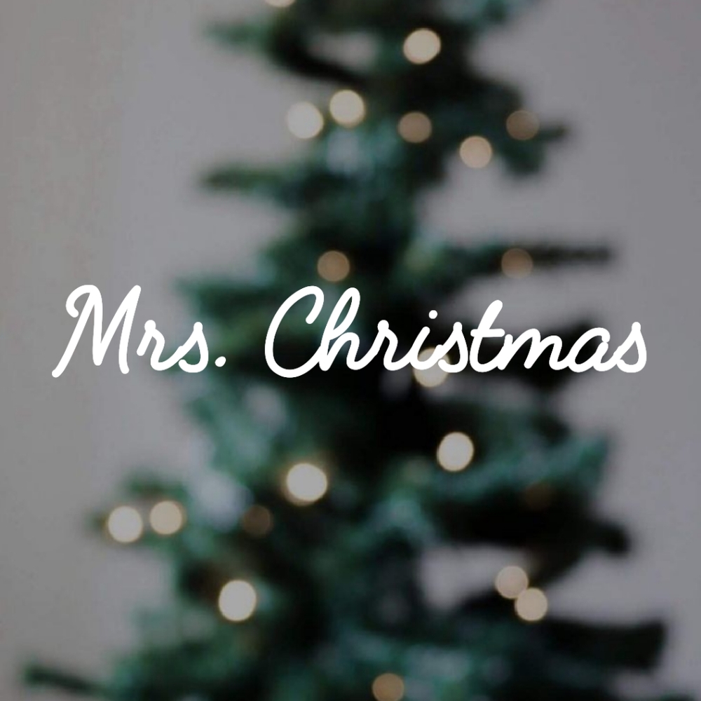 🤶Meet your Posher, Mrs. Christmas 🎄